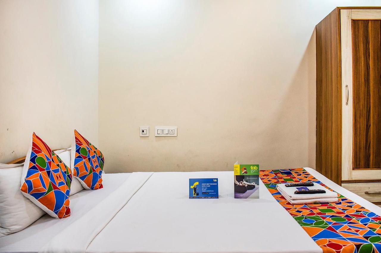 Fabexpress Sri Lakshmi Deluxe Sivarampalli Otel Haydarabad Dış mekan fotoğraf