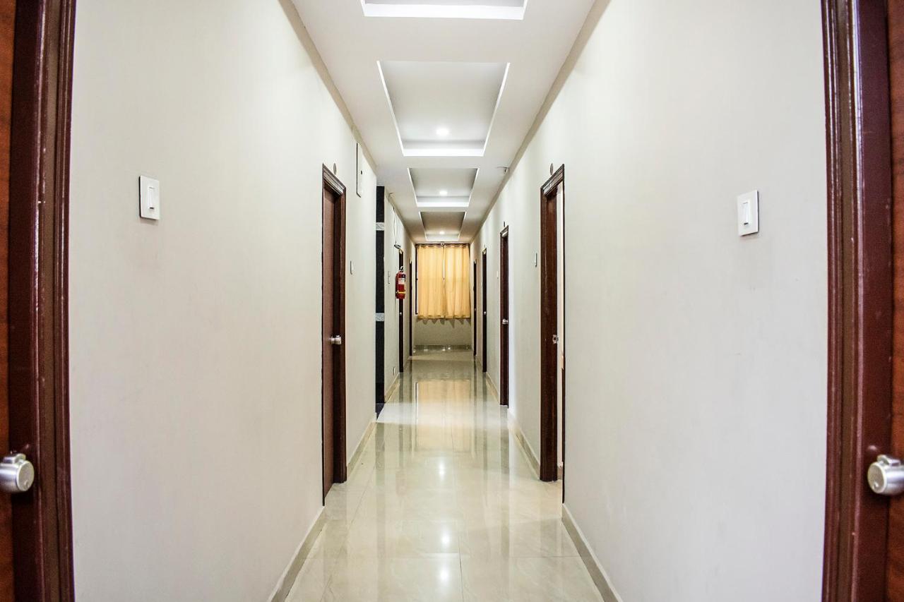 Fabexpress Sri Lakshmi Deluxe Sivarampalli Otel Haydarabad Dış mekan fotoğraf