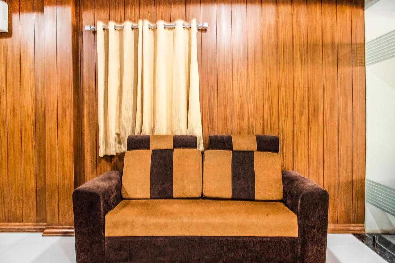 Fabexpress Sri Lakshmi Deluxe Sivarampalli Otel Haydarabad Dış mekan fotoğraf